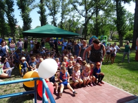 ZAKOŃCZENIE ROKU SZKOLNEGO W ŻŁOBKU POŁĄCZONE Z FESTYNEM